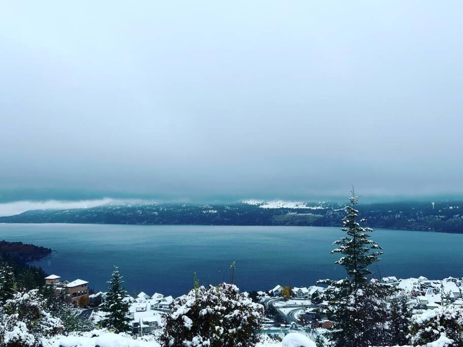 Jasmine Cottage Kelowna Zewnętrze zdjęcie